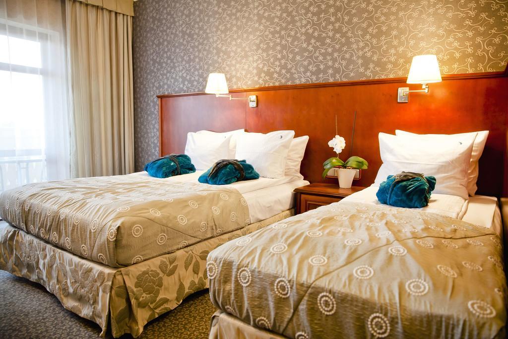 Hotel&Spa Stary Dziwnow Basen Swimming Pool Szoba fotó